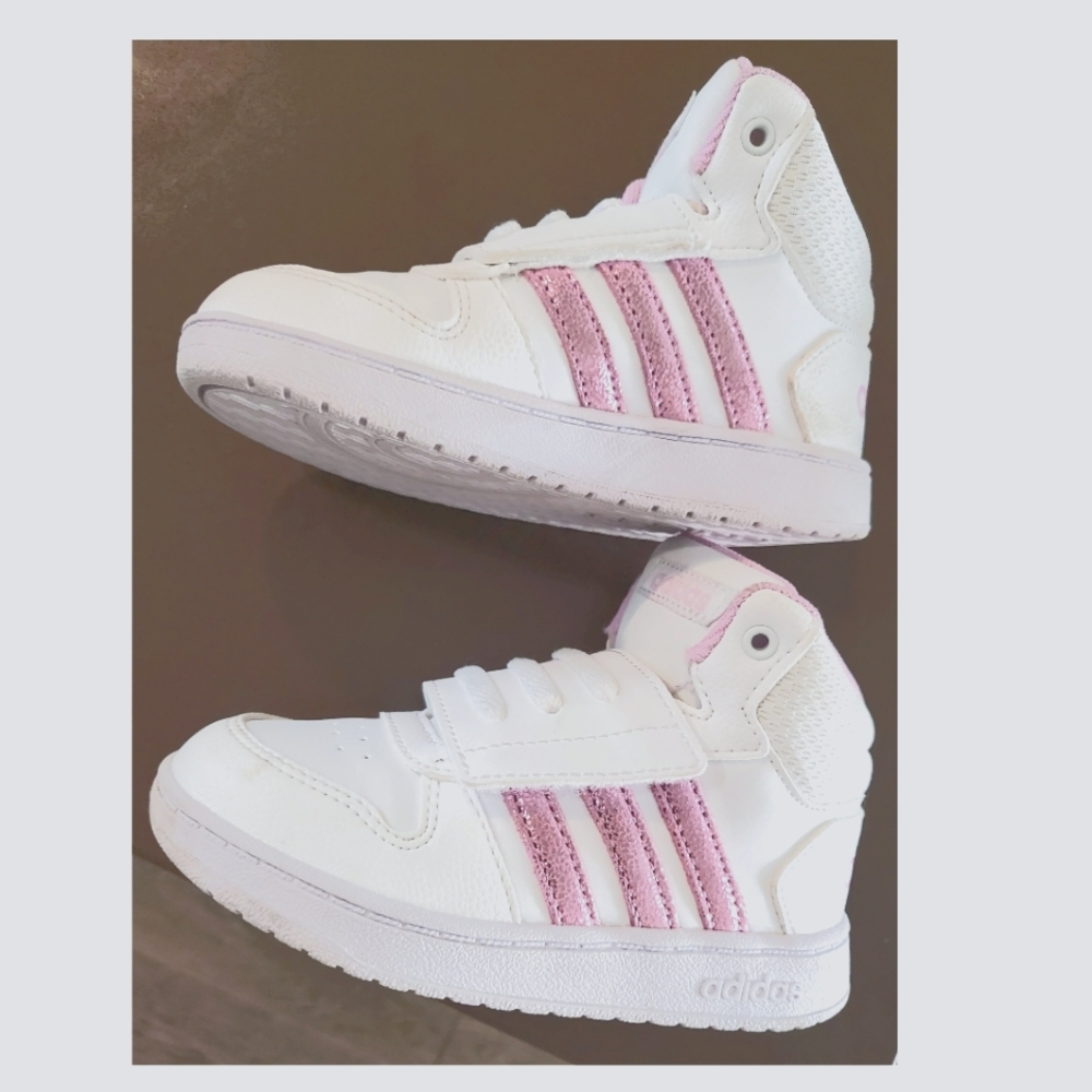 💥LIKE NEW TODDLER GIRLS ADIDAS HIGH TOPS